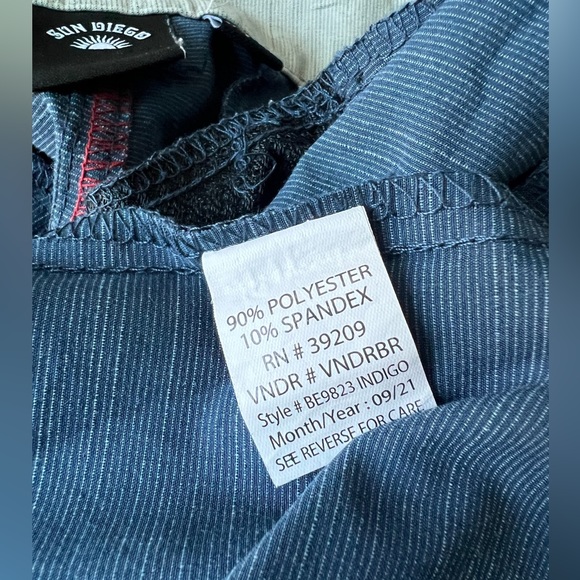 Sun Diego surf shop Shorts - Picture 5 of 10